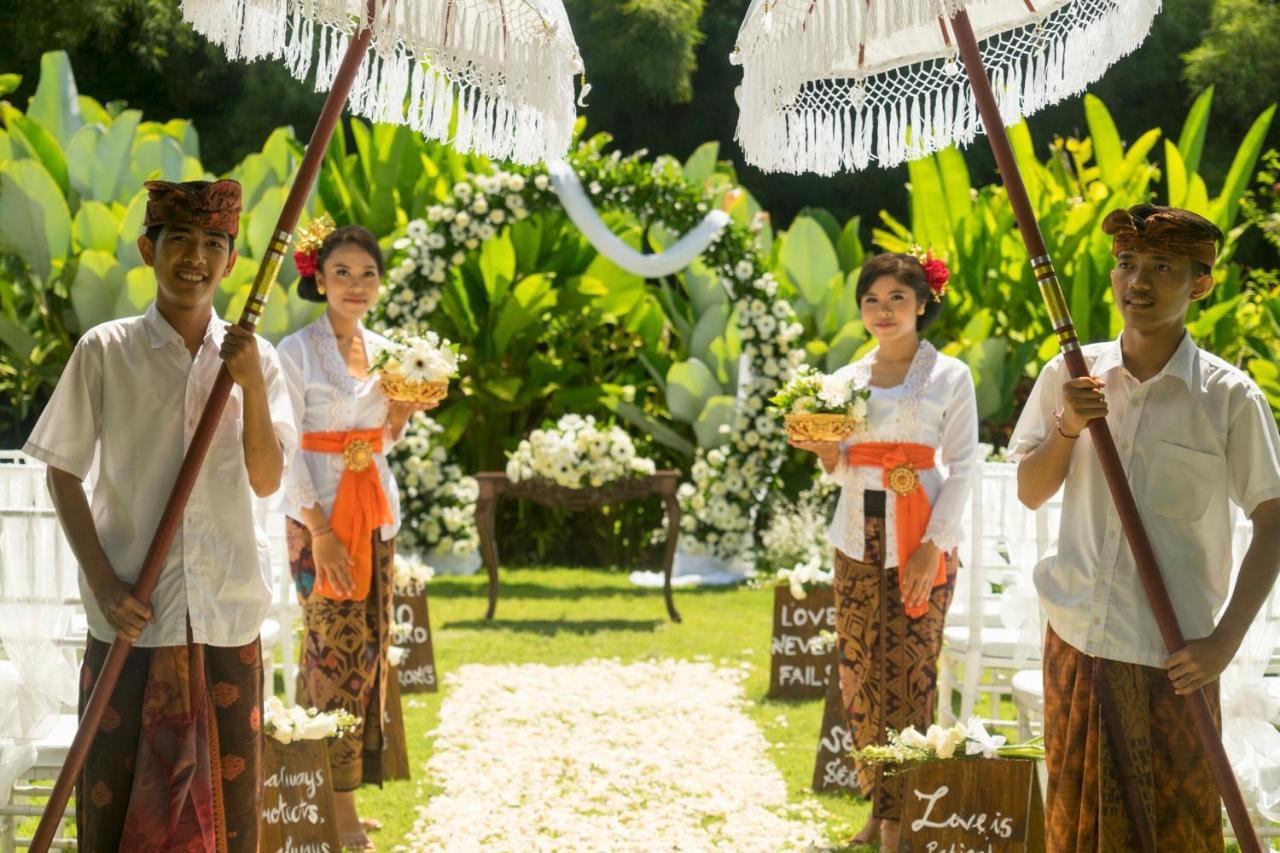 Trumbu Nusa Jimbaran Esterno foto