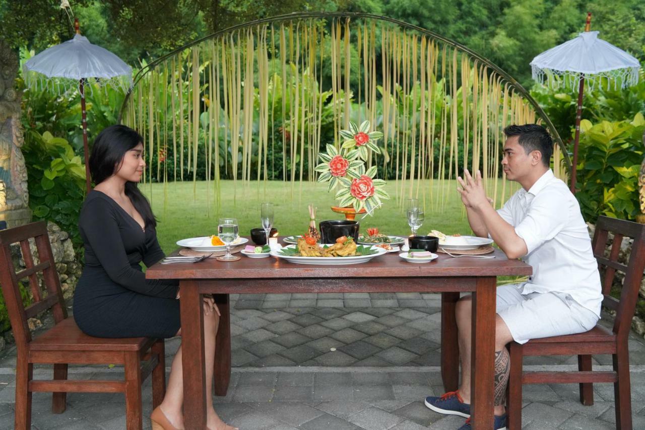 Trumbu Nusa Jimbaran Esterno foto
