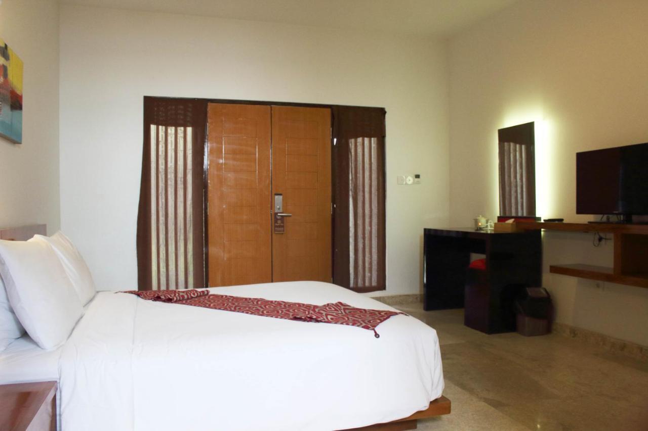 Trumbu Nusa Jimbaran Esterno foto